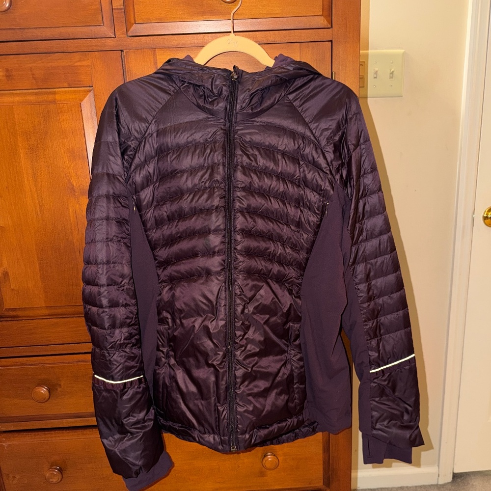 Lululemon Down for it All Jacket Size 12 Black Cherry